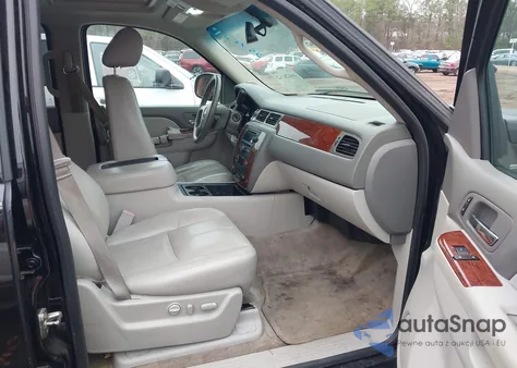 2013 Chevrolet Tahoe Lt z USA, uszkodzony, nr VIN 1GNSCBE01DR273025